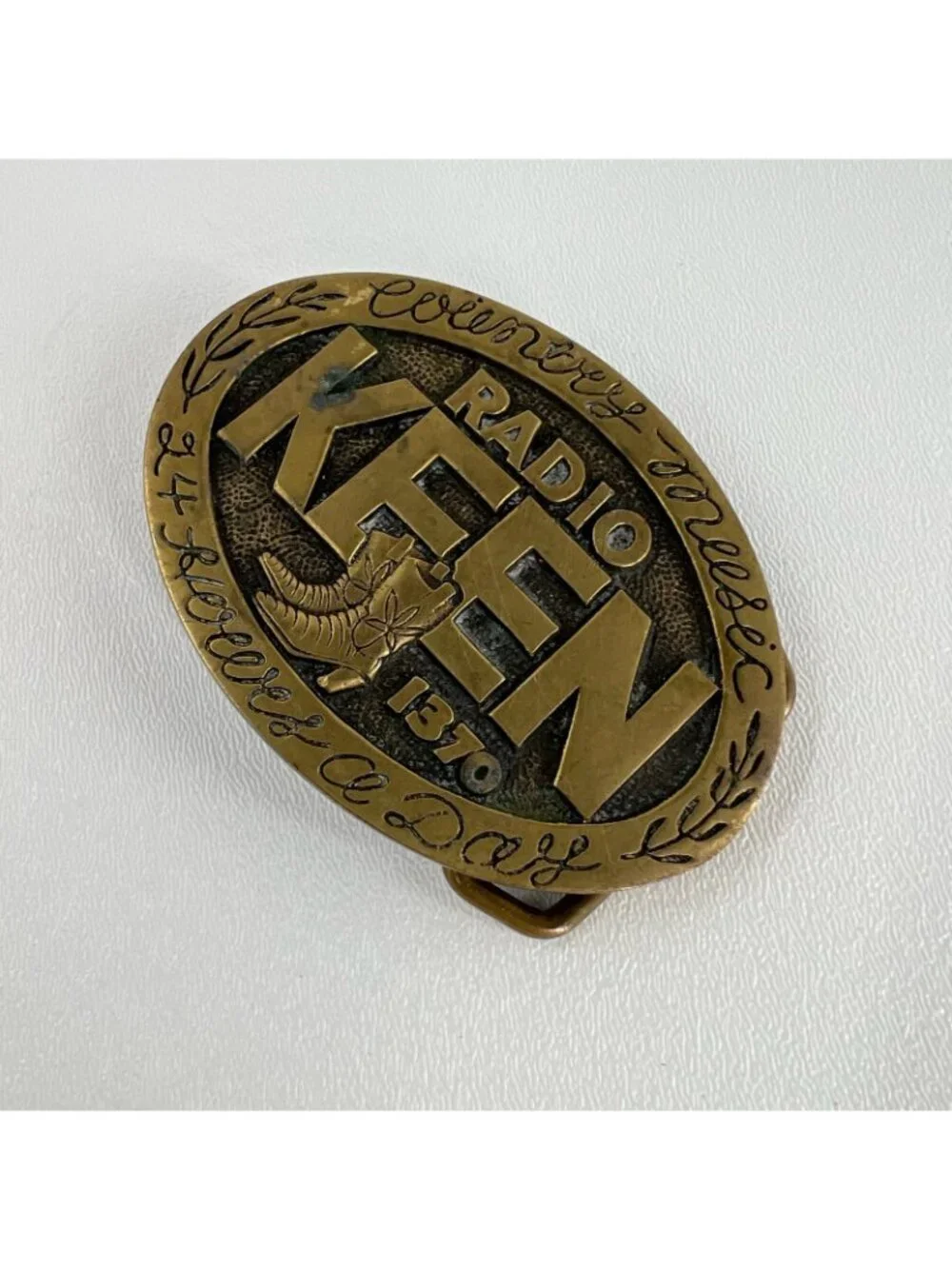 Vintage KEEN 1370 Radio Country Music Brass Belt Buckle The Buckle Works Western